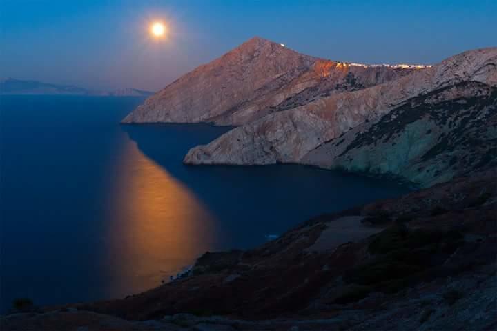 Artemis Rooms Folégandros Екстериор снимка