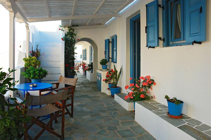 Artemis Rooms Folégandros Екстериор снимка